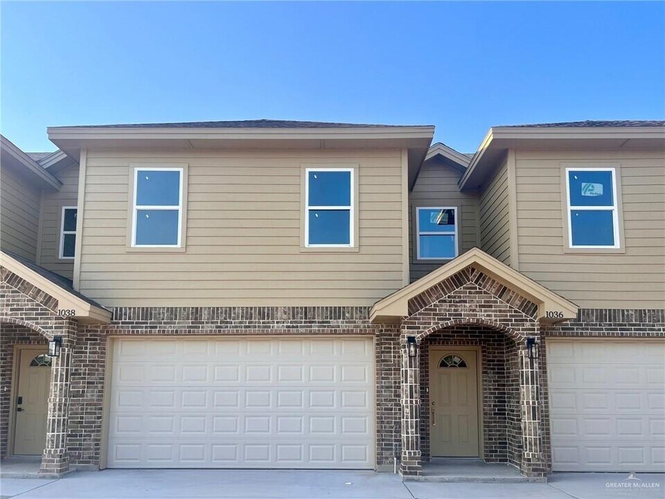 20 Yellow Hammer Street in Rio Grande City, TX - Building Photo