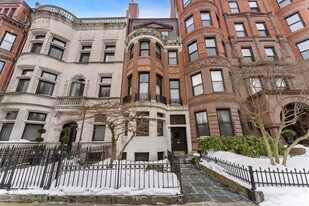 306 Commonwealth Ave in Boston, MA - Building Photo