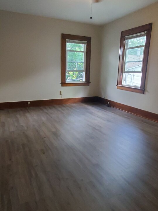 90 Scottsville Rd, Unit 2 in Rochester, NY - Building Photo
