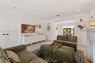 674 NE 67th St in Miami, FL - Building Photo - Building Photo