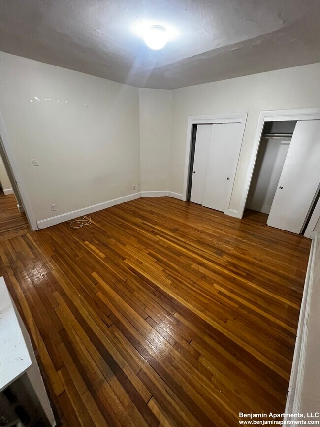 54 Lancaster Ter, Unit 104 in Brookline, MA - Building Photo - Building Photo