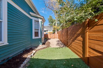 1120 W Colorado Ave in Colorado Springs, CO - Building Photo - Building Photo