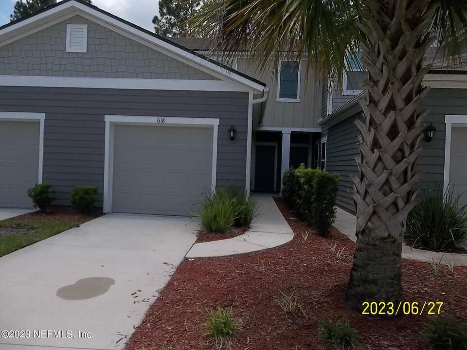 618 Servia Dr in Saint Johns, FL - Building Photo