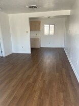 305 Wisconsin St NE in Albuquerque, NM - Building Photo