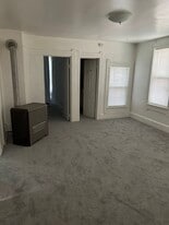 6701 Hope Ave, Unit Up in Cleveland, OH - Building Photo