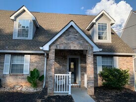 1046 Blinken St in Knoxville, TN - Building Photo