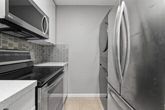 3586 N University Dr in Coral Springs, FL - Building Photo - Building Photo