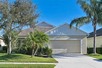 4715 Lake Breeze Terrace in Sarasota, FL - Building Photo - Building Photo