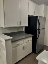 1538 N Detroit St-Unit -3 in Los Angeles, CA - Building Photo - Building Photo