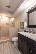 2201 Reading Rd in Cincinnati, OH - Building Photo - Building Photo