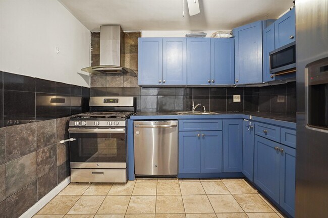 292 New York Ave in Jersey City, NJ - Building Photo - Building Photo