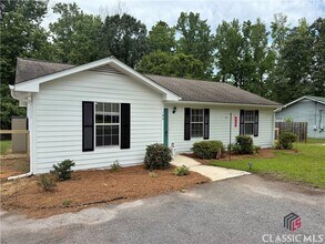 180 Oak Dr in Athens, GA - Building Photo - Building Photo
