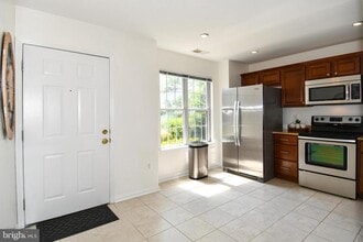 2797 Yarling Ct in Falls Church, VA - Building Photo - Building Photo