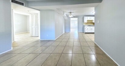 10548 112th Ave in Largo, FL - Building Photo - Building Photo