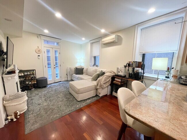 property at 76 W Cedar St