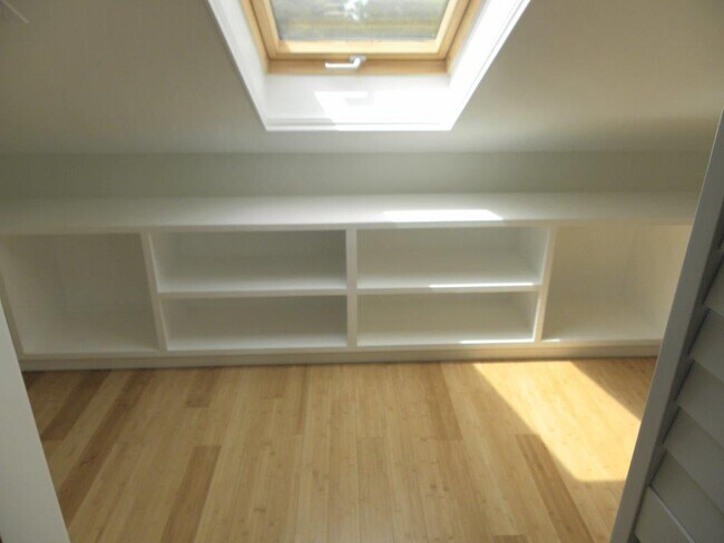 property at 737 Yale St