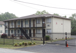 New West End Apartments in Atlanta, GA - Building Photo - Building Photo