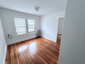 10 Breck St in Milton, MA - Building Photo - Building Photo