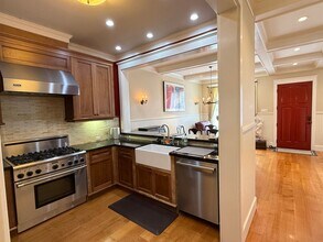 1330 Sanchez St in San Francisco, CA - Building Photo - Building Photo