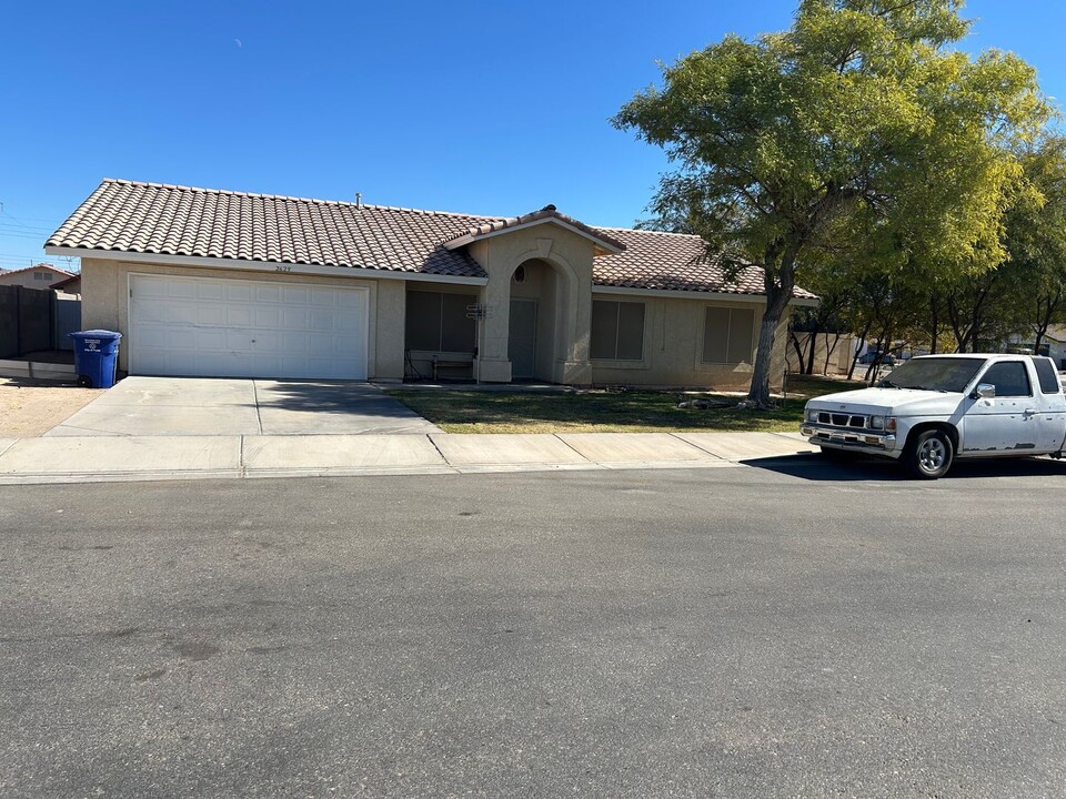 2629 S Betsy Ave in Yuma, AZ - Building Photo