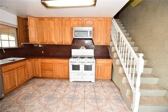 14103 Fonthill Ave, Unit 6G in Hawthorne, CA - Building Photo - Building Photo