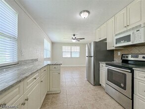 746 109th Ave N in Naples, FL - Building Photo - Building Photo