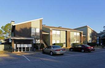 Westdale Hills Pinehurst in Euless, TX - Foto de edificio - Building Photo