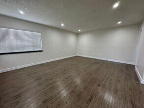 136th 4359 Apartments in Hawthorne, CA - Building Photo - Building Photo