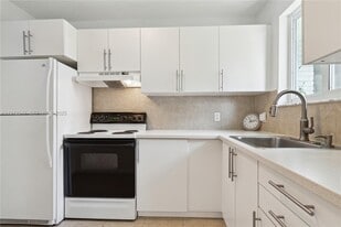 793 NW 91st St in Miami, FL - Building Photo