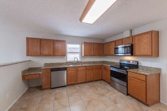 5221 Prestwick Dr in Fort Worth, TX - Building Photo - Building Photo