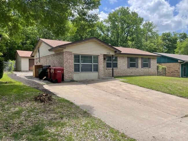 1338 McCall St in Sherman, TX - Building Photo - Building Photo