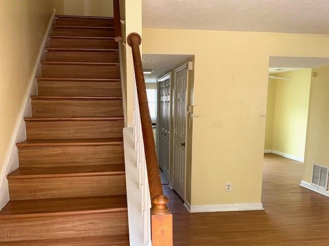 1028 Jeanette Ln in Norcross, GA - Foto de edificio - Building Photo