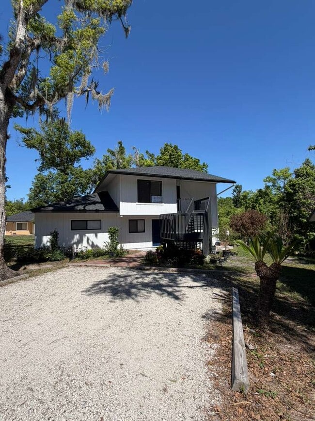 431 Geneva Dr