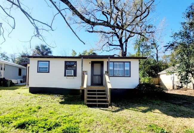 property at 1307 Elberta Dr