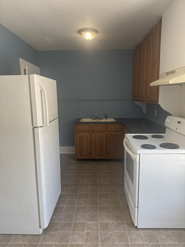 302 E Pine St, Unit B