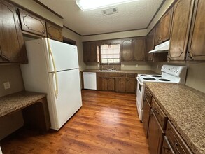 1202 W 18th Terrace in Russellville, AR - Building Photo - Building Photo