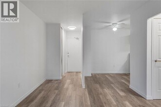 223 Jackson St W in Hamilton, ON - Building Photo - Building Photo