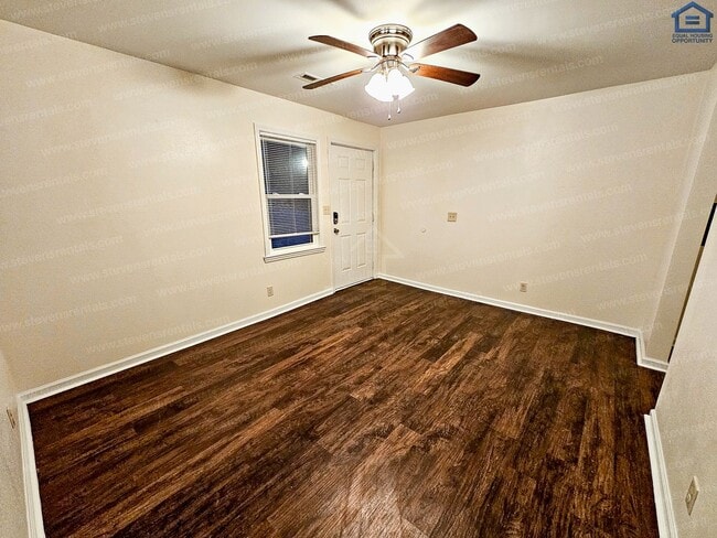 702 Couch St in McMinnville, TN - Building Photo - Building Photo