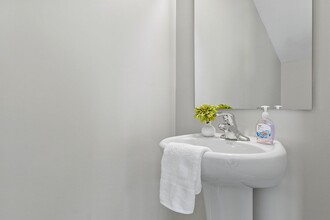 207 Royal Way in Pendleton, SC - Building Photo - Building Photo