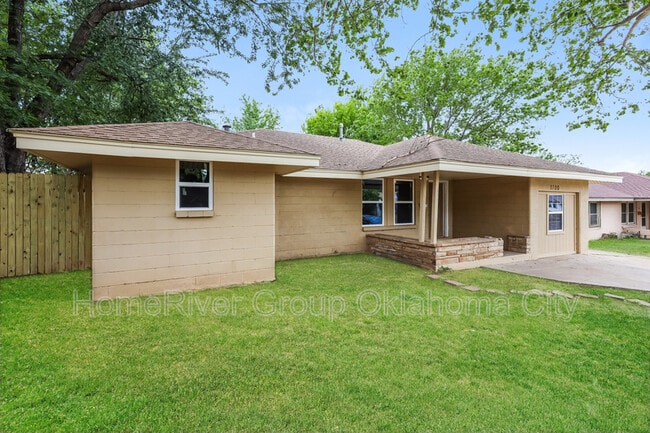 1100 Locust Dr in Midwest City, OK - Building Photo - Building Photo