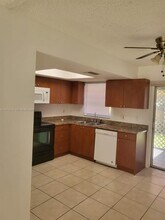 2554 NW 52nd Ave in Lauderhill, FL - Building Photo - Building Photo