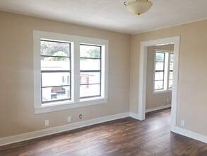 615 Hamilton St in Johnson City, TN - Building Photo - Building Photo