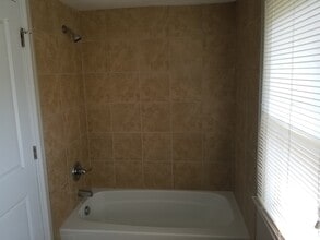 964 Norchester Ave in Norfolk, VA - Building Photo - Building Photo