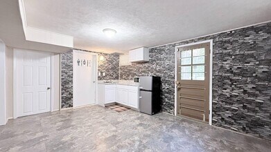 4203 Maple Rd in Morningside, MD - Building Photo - Building Photo