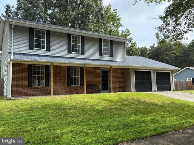 property at 862 Derby Farms Dr