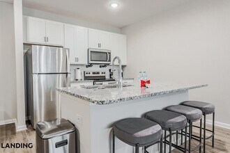 1650 Harris Hill Rd, Unit 06-6102 in San Marcos, TX - Foto de edificio - Building Photo