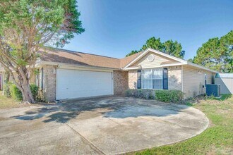 2029 Shadow Lake Dr in Gulf Breeze, FL - Building Photo - Building Photo