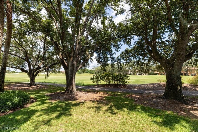 12040 Summergate Cir, Unit 102 in Ft. Myers, FL - Building Photo - Building Photo