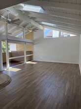 518 Dahlia Ave, Unit 518.5 Back Unit in Corona Del Mar, CA - Building Photo - Building Photo