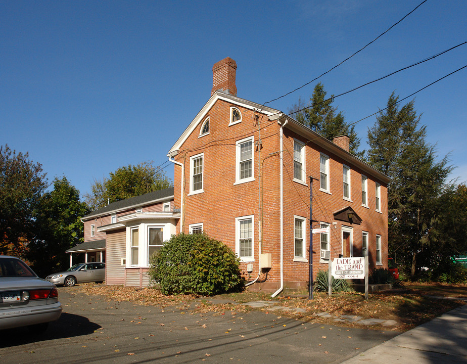 120 N Main St in Southington, CT - Building Photo